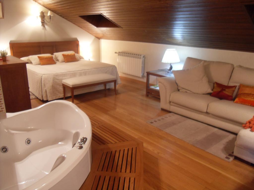 La Galamperna Hotel Nava del Barco Ruang foto