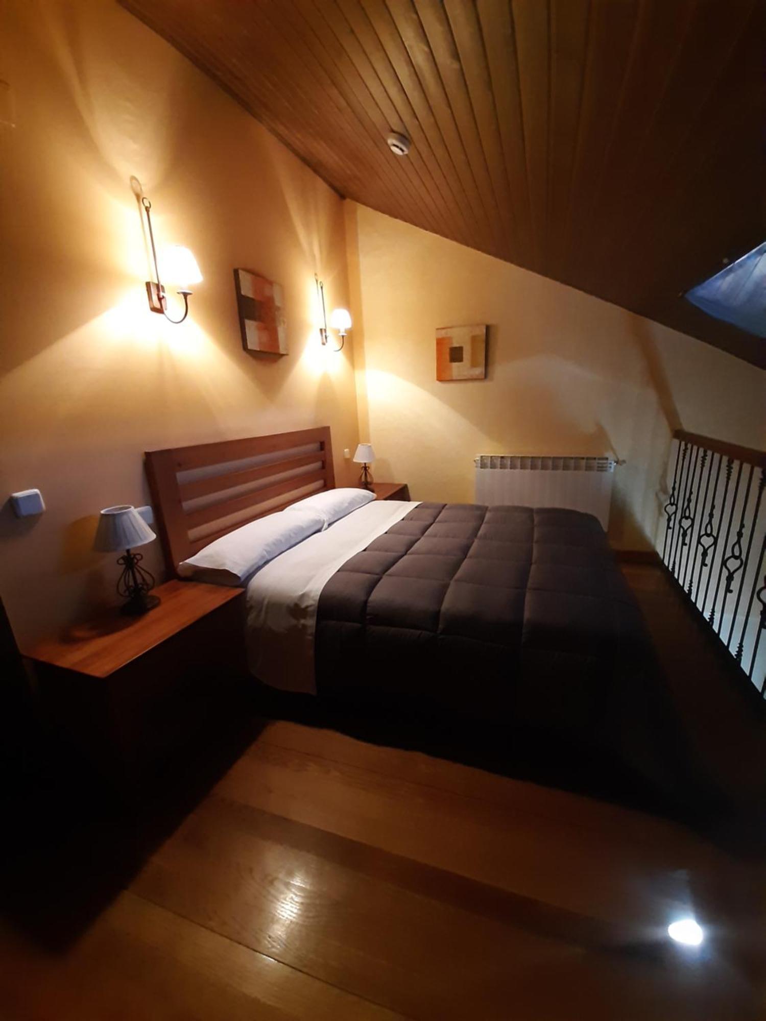 La Galamperna Hotel Nava del Barco Bagian luar foto